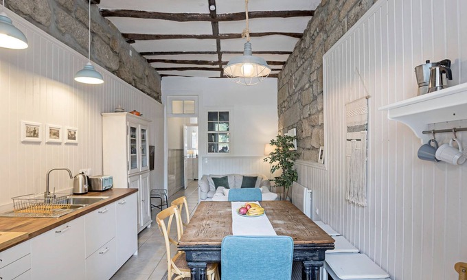 Bonfim House | The Fig Tree House by LovelyStay