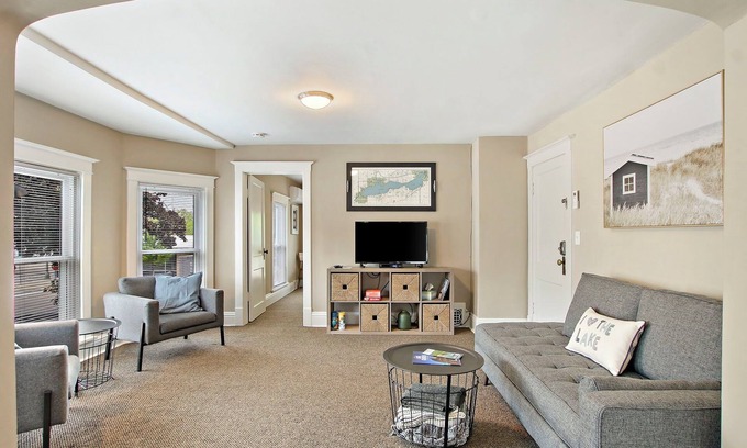 Lake Geneva Apartment | The Flats of Lake Geneva- Suite 1- Central downtown location, perfect for couples!