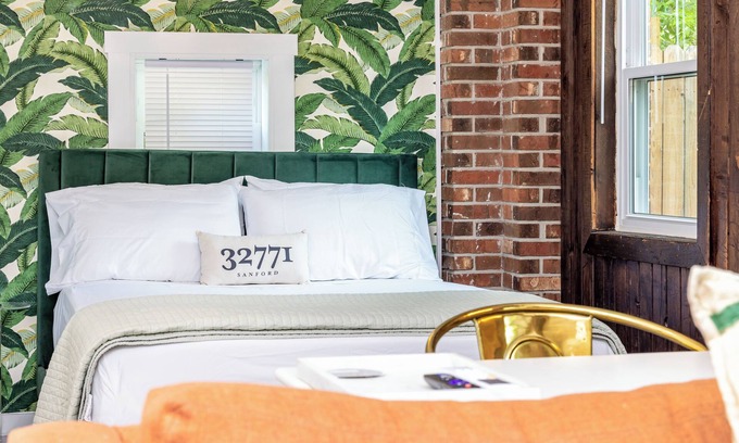 Sanford Apartment | The Florida Room - Eclectic Studio in Sanford, FL!
