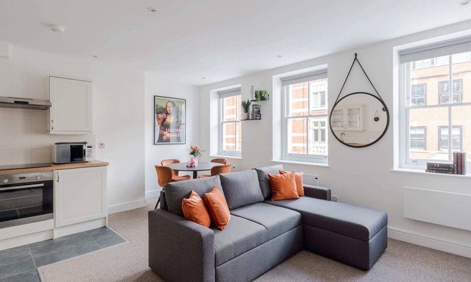 Fitzrovia Apartment | The Foley Residence - Fitzrovia - by Frankie
