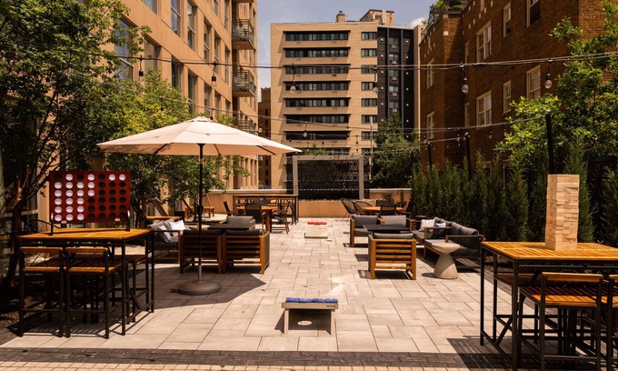 West Plaza Hotel | The Fontaine