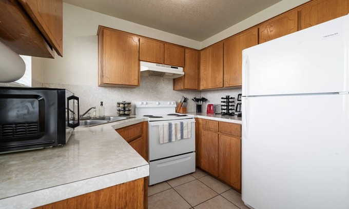 Killeen Apartment | The Fort Hood Inn C S