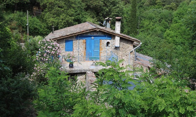 Saint-Fortunat-sur-Eyrieux Apartment | THE BLUE STUDIO BY THE RIVER