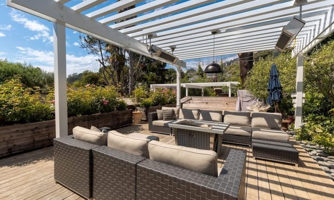 Stinson Beach Cabin | The Full Package at Verde Stinson Beach