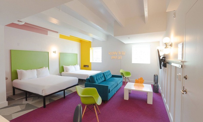 East Hill Hotel | The Gallatin Double Queen Suite has 2 Queen Beds