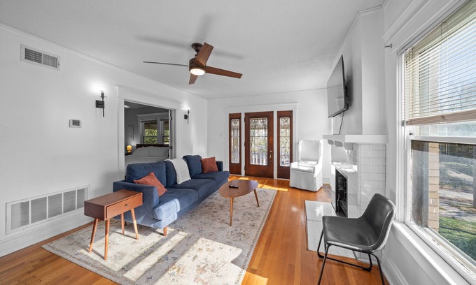 Midtown - Westport Apartment | The Gallery - Beautiful 2BD/1BA Westport Apartment with Balcony