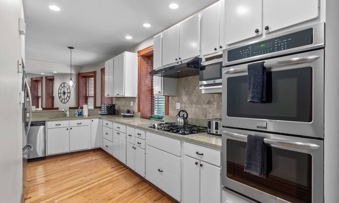 Soulard House | The Game Room Getaway | JZ Vacation Rentals
