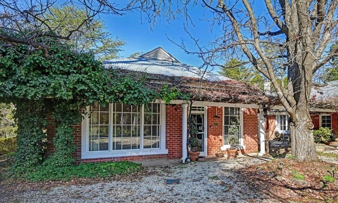 Emu Swamp Apartment | The Garden Flat - Mayfield Vineyard Orange