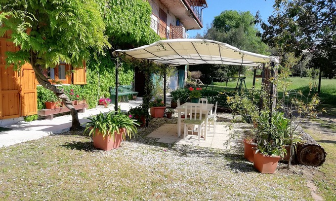 Zona Ospedaliera Apartment | The garden of Jole country House