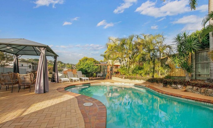 Mount Gravatt Villa | The Garden Villa An Urban Resort Oasis