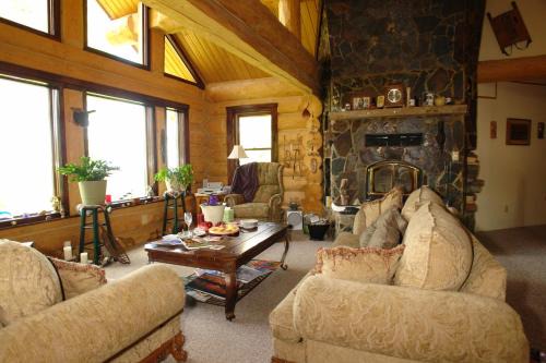 Kalispell Bed & Breakfast | The Garrison Inn a Montana Bed & Breakfast