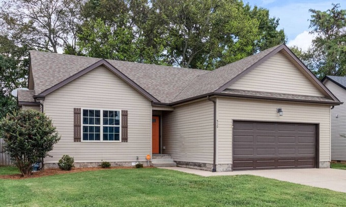 Clarksville House | The Gate 4 Getaway, Home Away From Home
