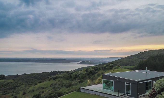 Raglan House | The Glasshouse at Block295 Raglan