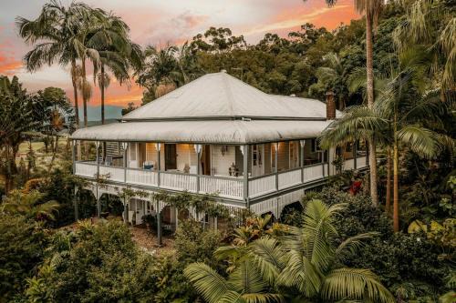 Murwillumbah House | The Glenelg Whole Residence - 8 persons