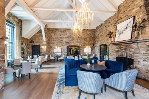 Erin Mills Hotel | The Glenerin Inn