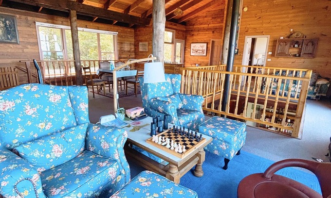 Lakes Entrance Bed & Breakfast | The Goat and Goose B&B