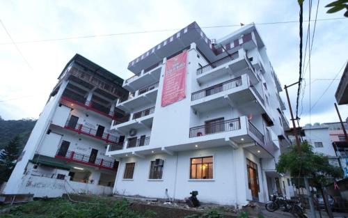 Tapovan Hotel | The Gold Bird by StayApart