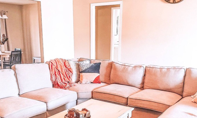 Abilene House | The Golden Inn - Cozy & Pet Friendly, Near Expo Center & Abilene Zoo