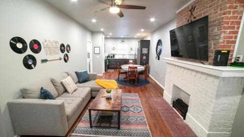 Chickasha House | The Good Vibes House in Chickasha, OK!