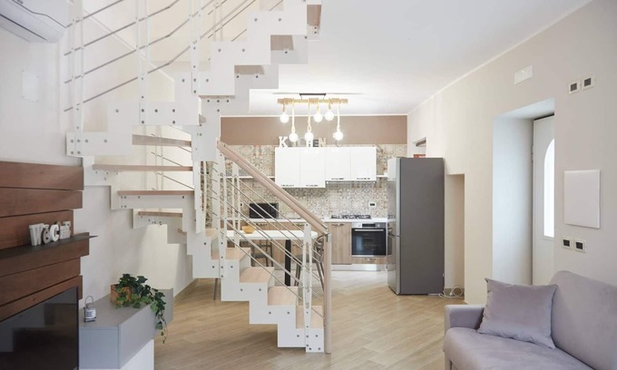 Ascea House | The Granary