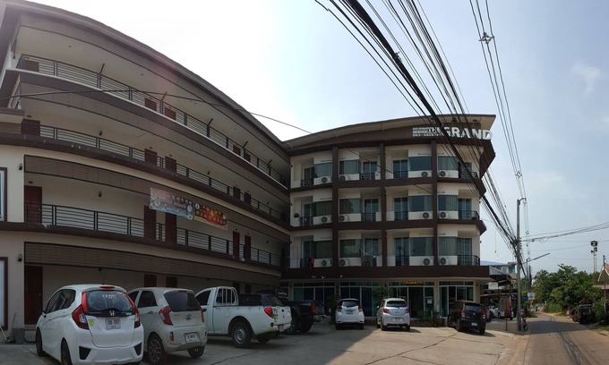 Nong Khon Kwang Hotel | The Grand Apartment