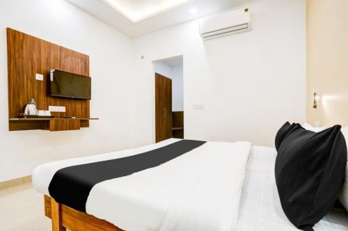 Greater Noida Hotel | The Grand Blue Hotel