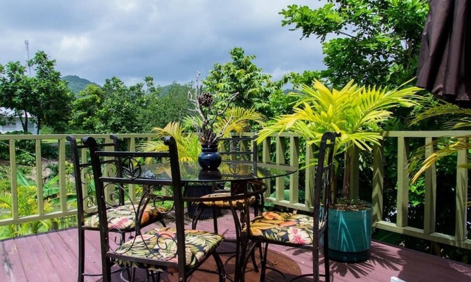 Port Antonio Villa | The Grand Sinopia Inn Portland