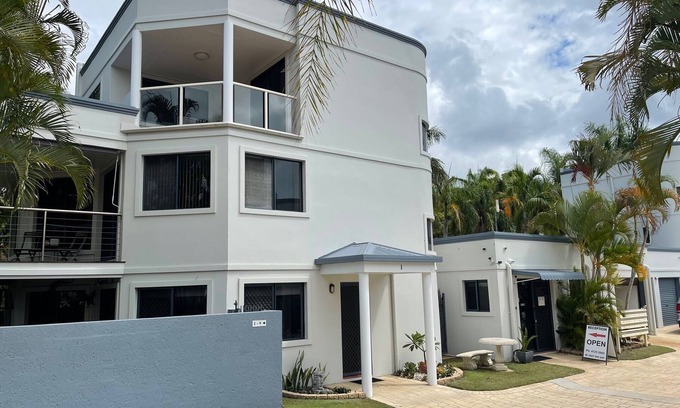 Urangan Villa | The Grange Resort Family Accommodation