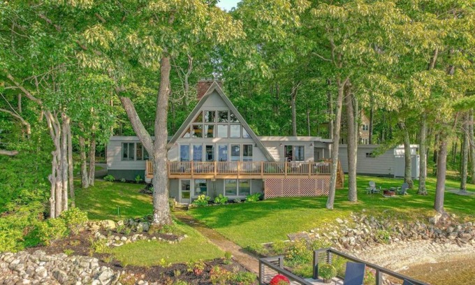 South Casco Cottage | The Great Escape - Picturesque Sebago Lake