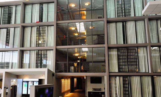 Alton Hotel | The Great Rivers, an Ascend Collection Hotel