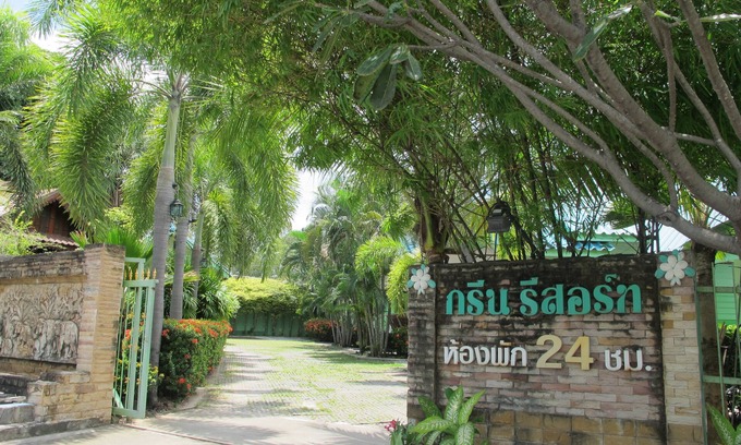 Ban Thung Sukla Hotel | The Green Resort Sri Racha