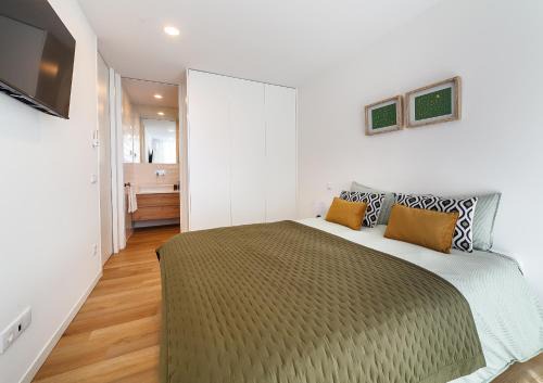 Aveiro Apartment | The Green Tiles Apartment by Home Sweet Home Aveiro