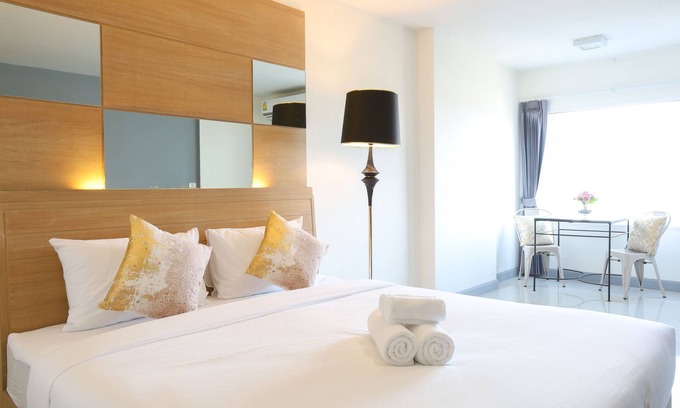 San Sai Hotel | The Greenery Central Suites