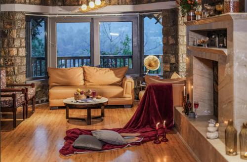 Bhimtal Villa | The Grey House Exotic Luxury-Villa