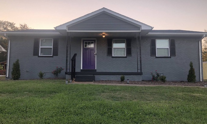 Bowling Green House | The Grey House