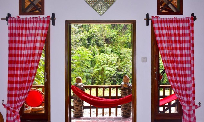 Bukit Lawang Hotel | The Hangout@ EcoTravel