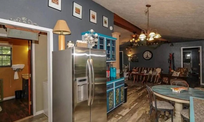 Flint Creek House | The Happy Place @ Flint Ridge