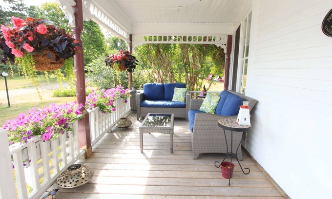 Smiths Cove Bed & Breakfast | The Harbourview Inn
