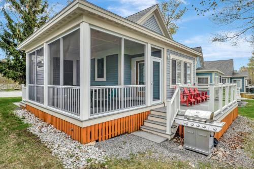 Cherry Valley House | The Harlequin - 20 Summer Village