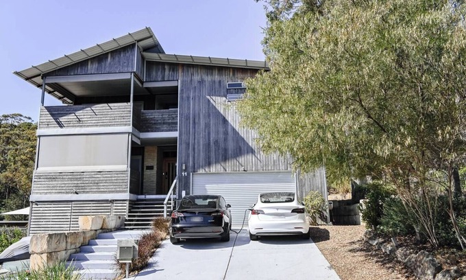 Murrays Beach House | The Harmony Retreat - Luxurious Murrays Beach Retreat