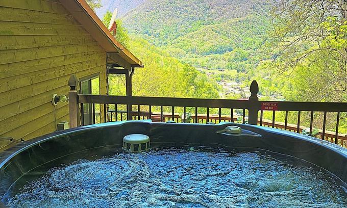 Maggie Valley Cabin | The" Hawks Nest" offers the Best Views In The Valley