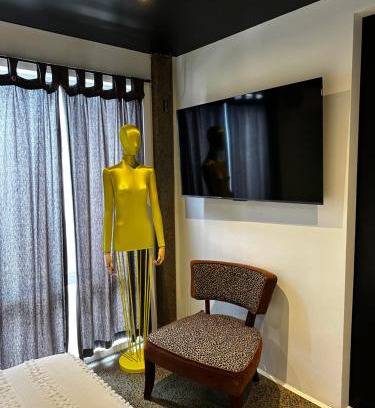 Hawthorne Apartment | The Hawthorne
