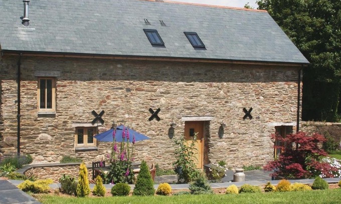 Washbourne House | The Hay Barn
