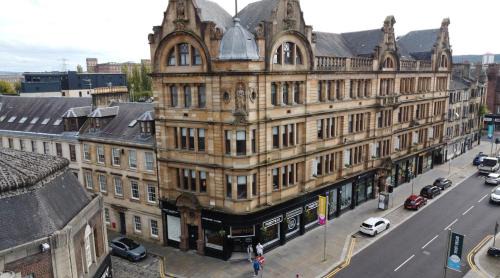 Paisley Apartment | The Hazlitt Apartments