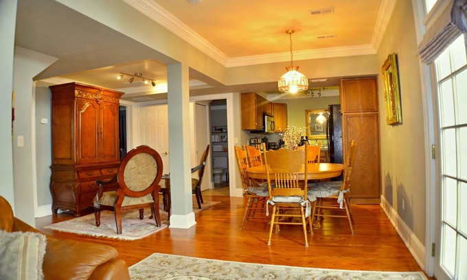 Manitou Springs Historic District Apartment | The Heart of Manitou Springs. Award-winning. Luxurious. Historic. 1st Floor unit