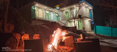 New Manali House | The Heavens place