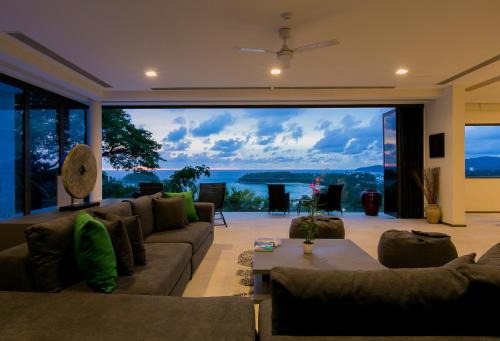 Karon Apartment | The Heights Penthouse A5 3Bedrooms Seaview near Kata Beach