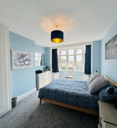Salisbury House | The Henge House