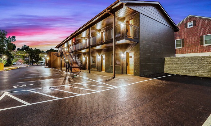 Hermann Hotel | The Hermann Motel