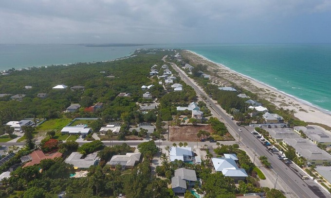 Boca Grande House | The Hidden Paradise Getaway! 4/3 pool home